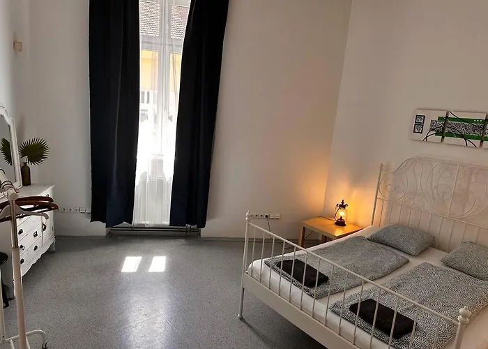 公寓 Vlnena Apartmans 布尔诺