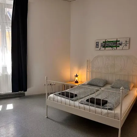公寓 Vlnena Apartmans 布尔诺